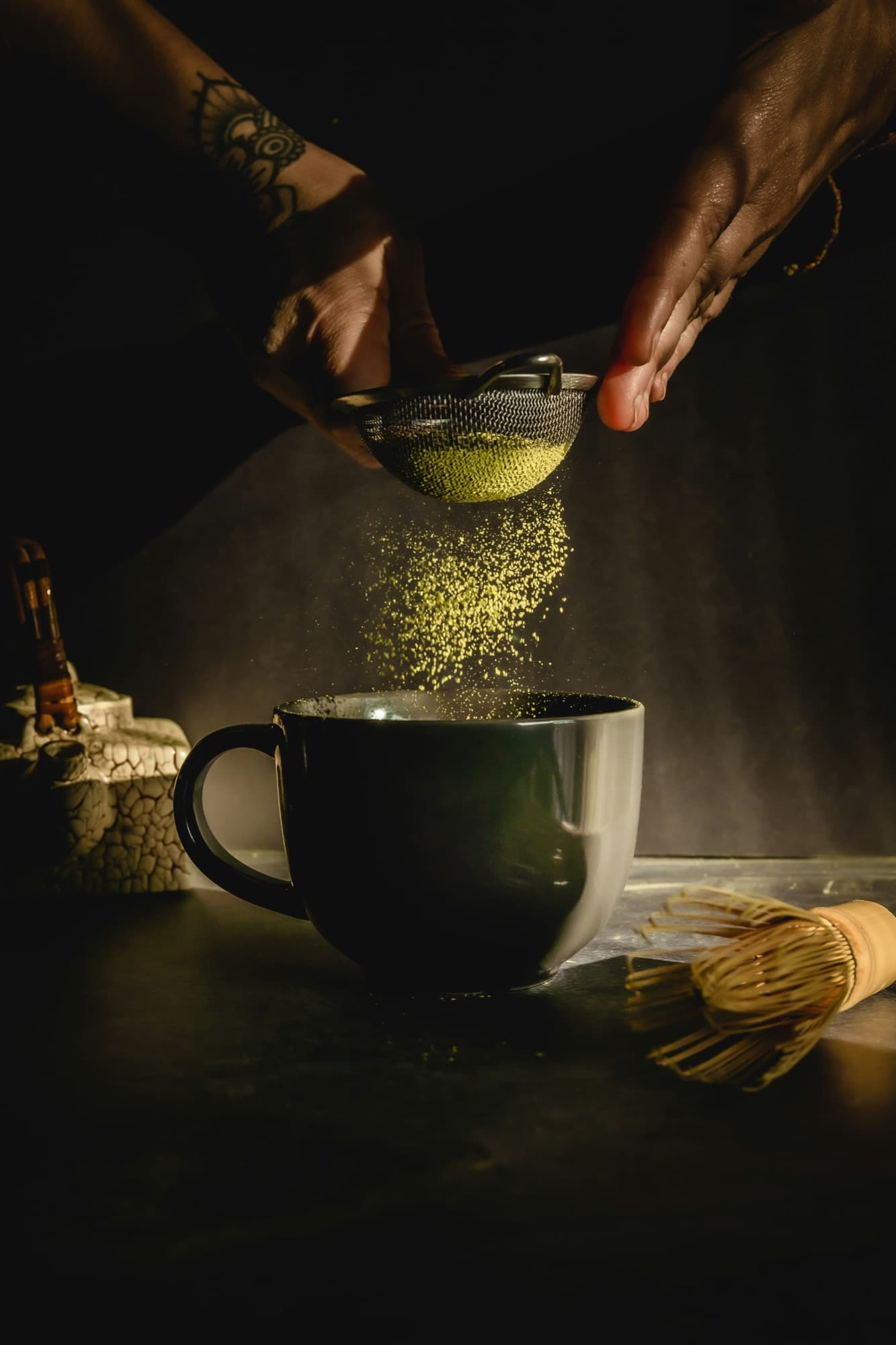 伝統的な抹茶の点て方